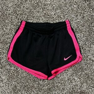 3T Nike shorts in excellent condition